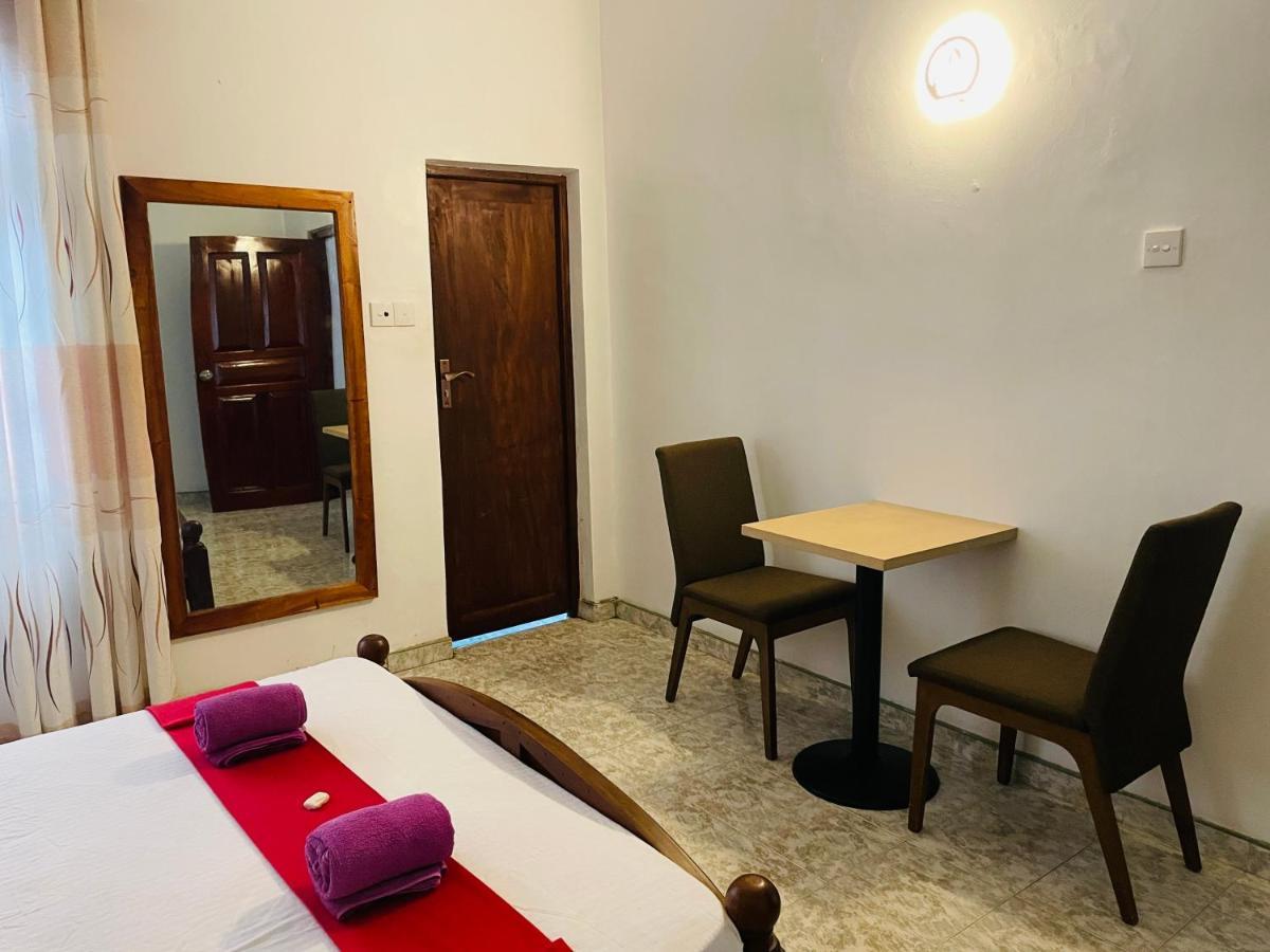 Ivana Homestay Kandy Dış mekan fotoğraf